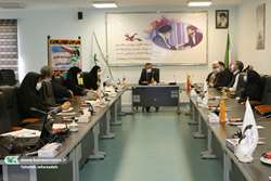 جلسه هم‌اندیشی کمیته کودک و نوجوان ستاد دهه فجر در کانون سمنان